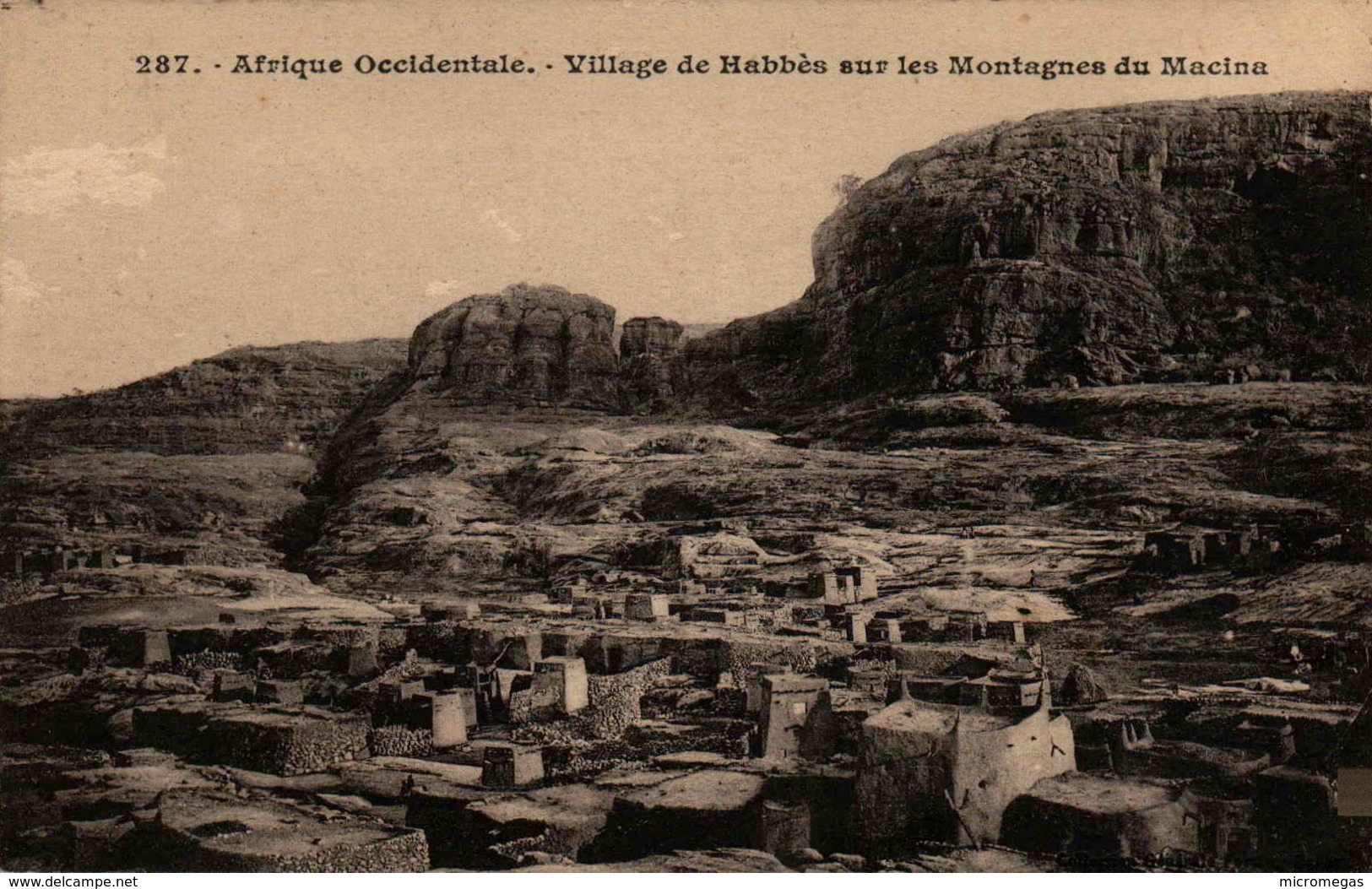 Afrique Occidentale - Village De Habbès Sur Les Montagnes Du Macina - Non Classés