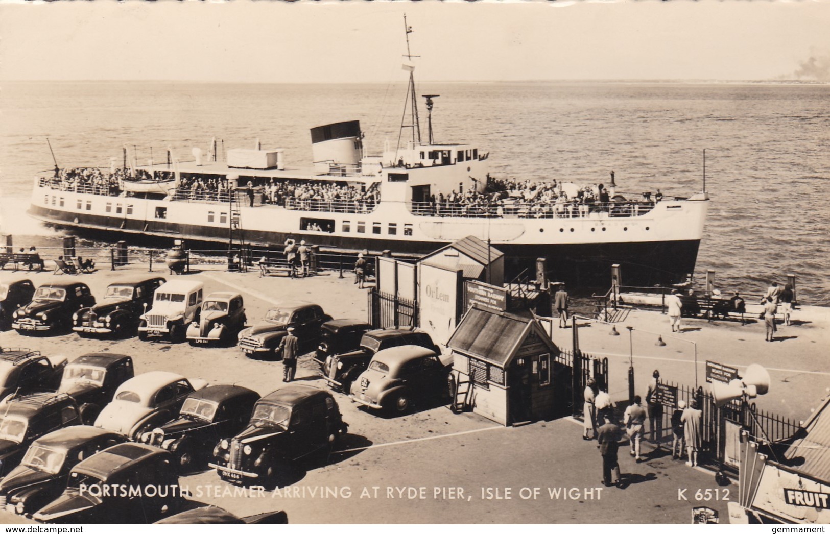 PORTSMOUTH STEAMER AT RYDE PIER, IO.W. - Ferries