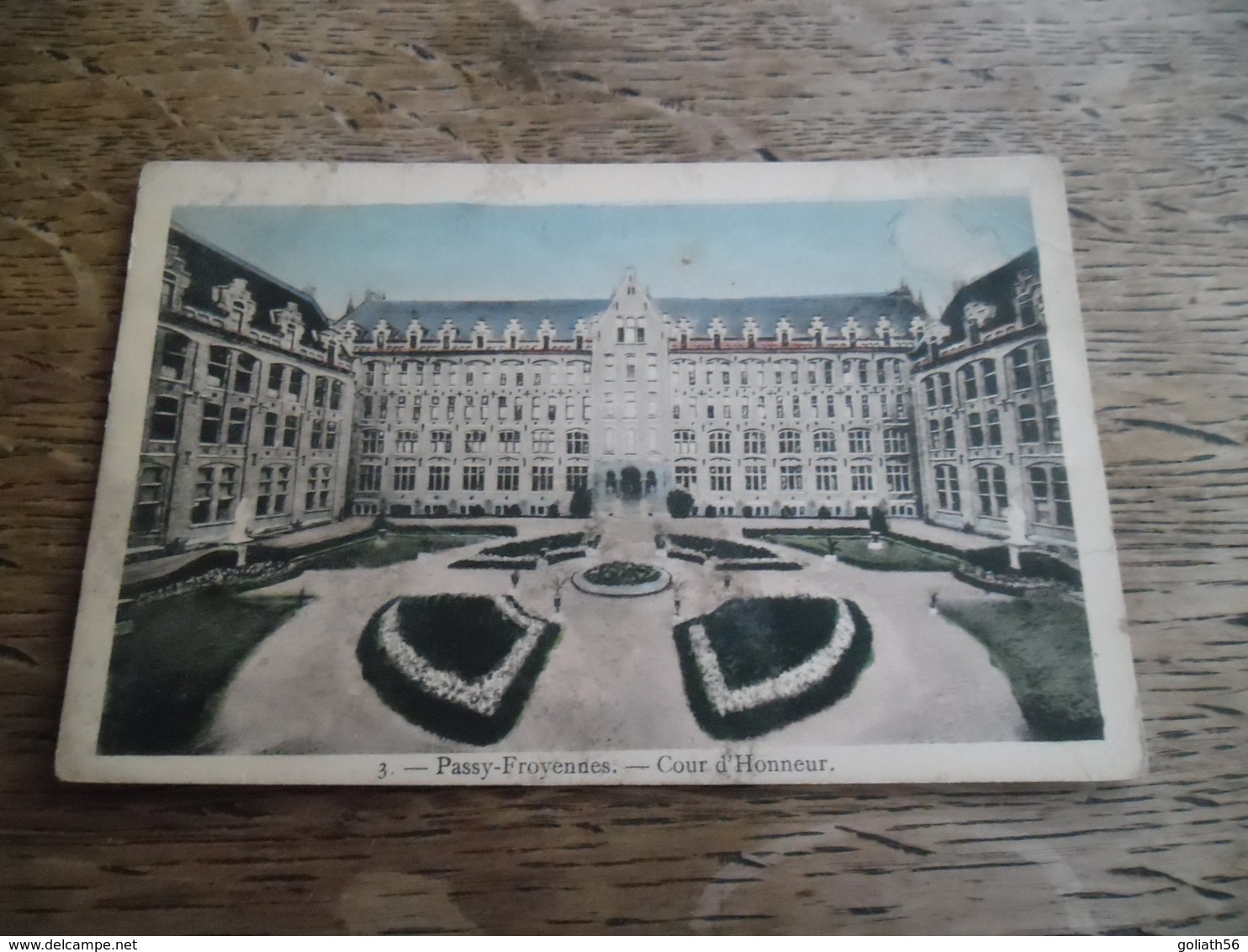 CPA De Passy-Froyennes - Cour D'Honneur - N°3 - Tournai