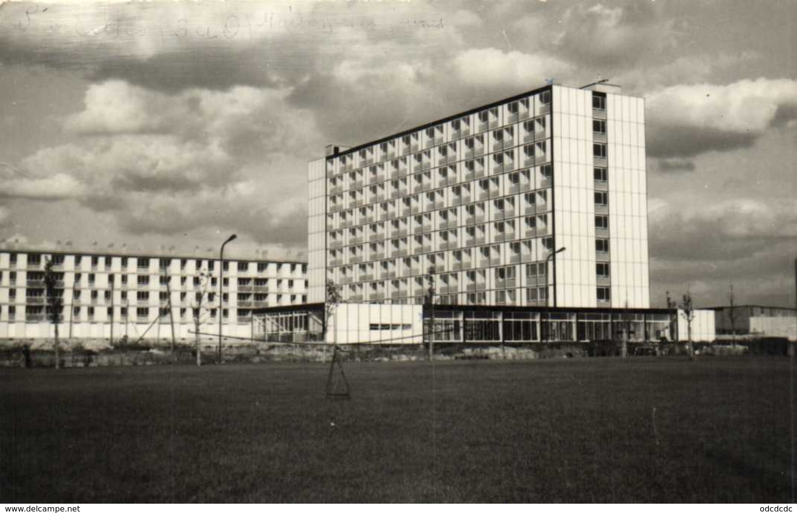 SARCELLES  La Maison Des Jeunes RV - Sarcelles