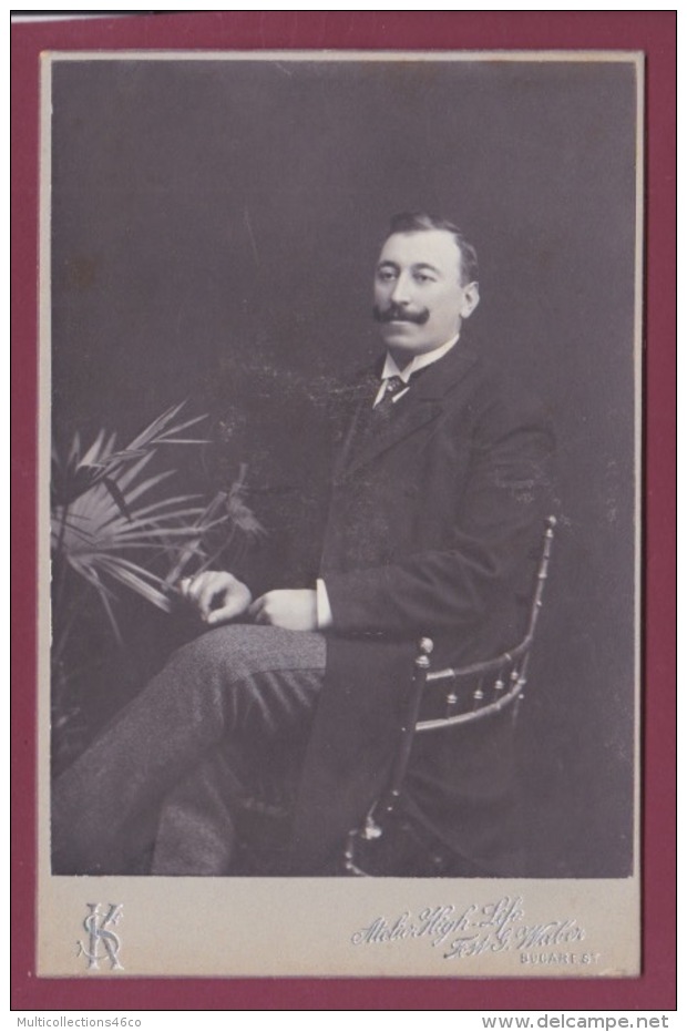 021018B - PHOTO CABINET ATELIER HIGH LIFE FOST G WABER BUCURESCI ROUMANIE - 1908 Homme Moustache - Romania