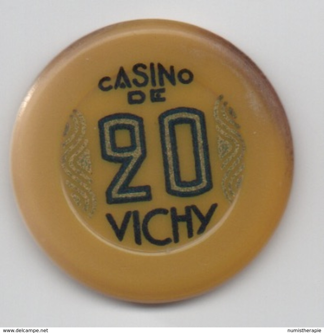 Jeton De Casino De Vichy 20 Anciens Francs (Très Mal-Scané = ROUGE) - Casino