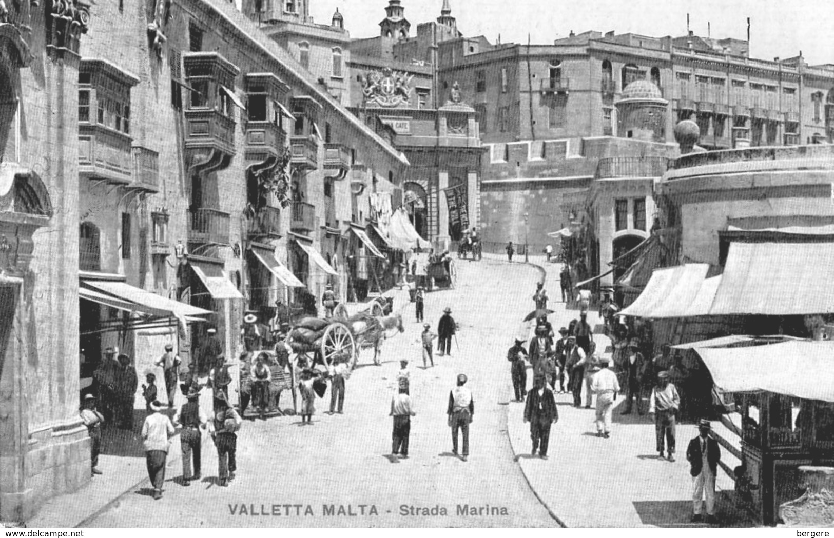 Malte. CPA. VALLETTA . Strada Mariina.  1912.  Scan Du Verso Avec Le Timbre. - Malta