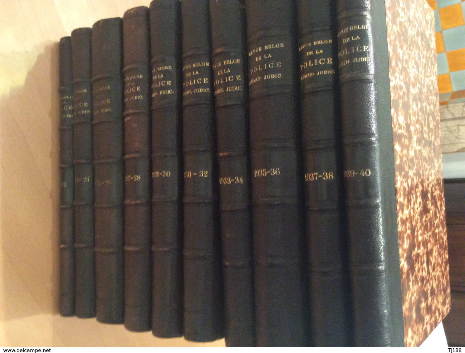 Revue Belge De La Police Administrative Et Judiciaire 1922 - 1940 (10 Volumes) - Police & Gendarmerie