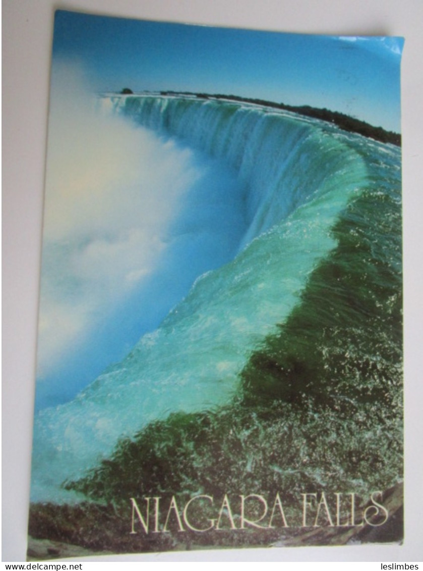 Niagara Falls. The Majestic Horseshoe Falls. City Sights NF103 Postmarked 1987.  16.5 X  11.5 Cm - Unclassified