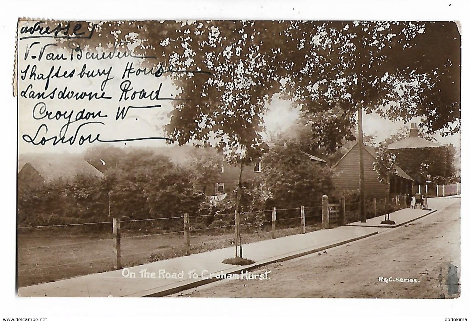 On  The  Road  To   Croham  Hurst   , Croydon   -  Posted  1910 - Surrey