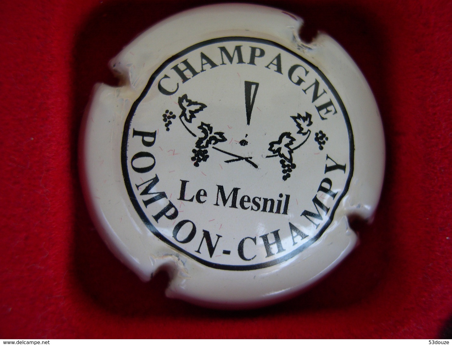 *  Capsule De Champagne  POMPON CHAMPY  N° 13 * - Other & Unclassified