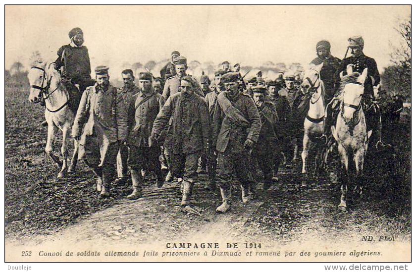 GUERRE 1914- 1918  WW1  Convoi De Soldats Allemands Faits Prisonniers à Dixmude   ... - Guerre 1914-18