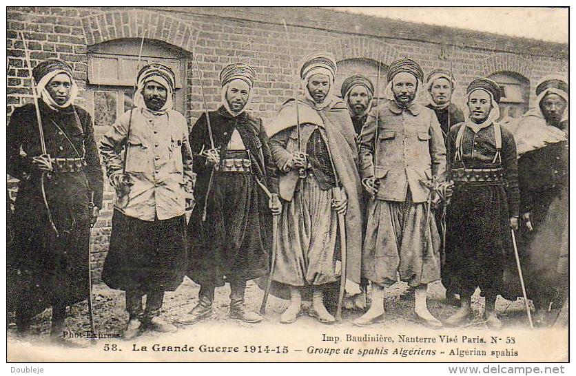 GUERRE 1914- 1918  WW1  Groupe De Spahis Algériens  ... - Guerre 1914-18