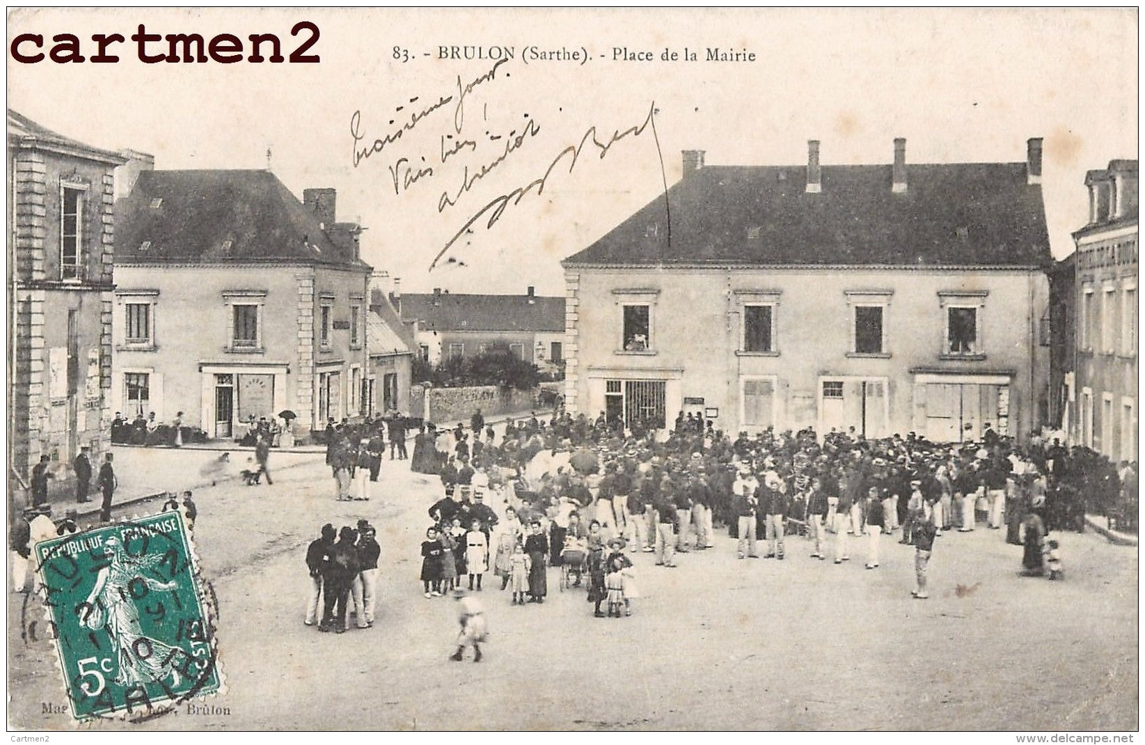 BRULON PLACE DE LA MAIRIE TRES ANIMEE MILITAIRES 72 SARTHE - Brulon