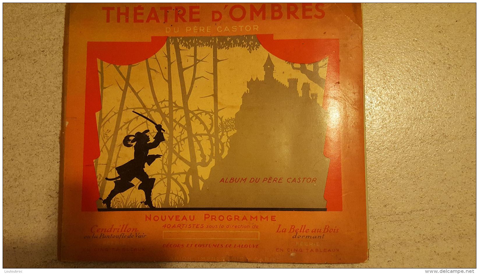 RARE  1936 THEATRE D'OMBRES  CHINOISES DU PERE CASTOR  ALBUM  COMPLET 2 DECOUPES  EN 1ere PAGE  INSEREES DANS LE THEATRE - Autres & Non Classés