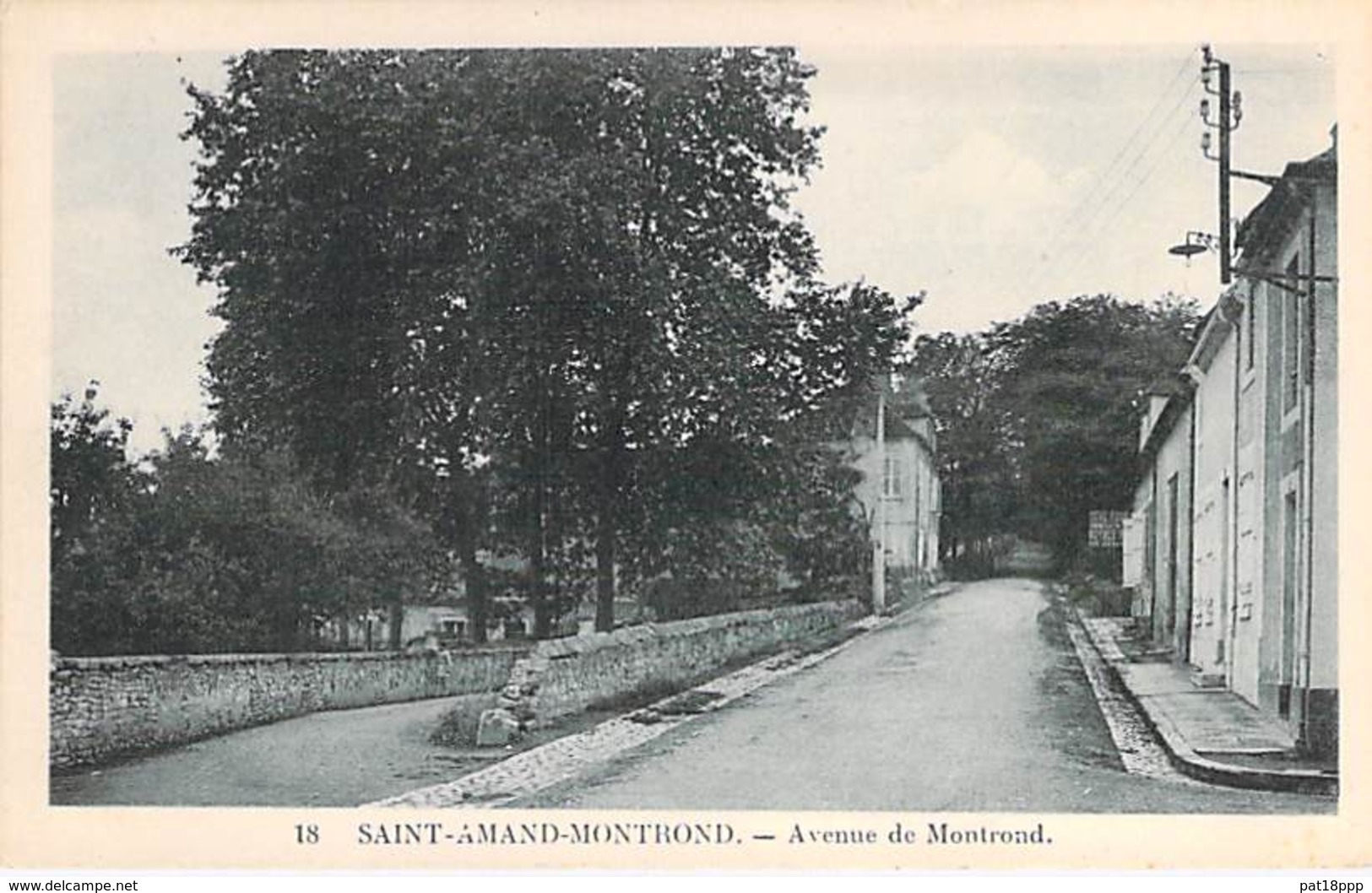 18 - SAINT AMAND MONTROND : Avenue De Montrond - CPA - Cher ( Berry ) - Saint-Amand-Montrond