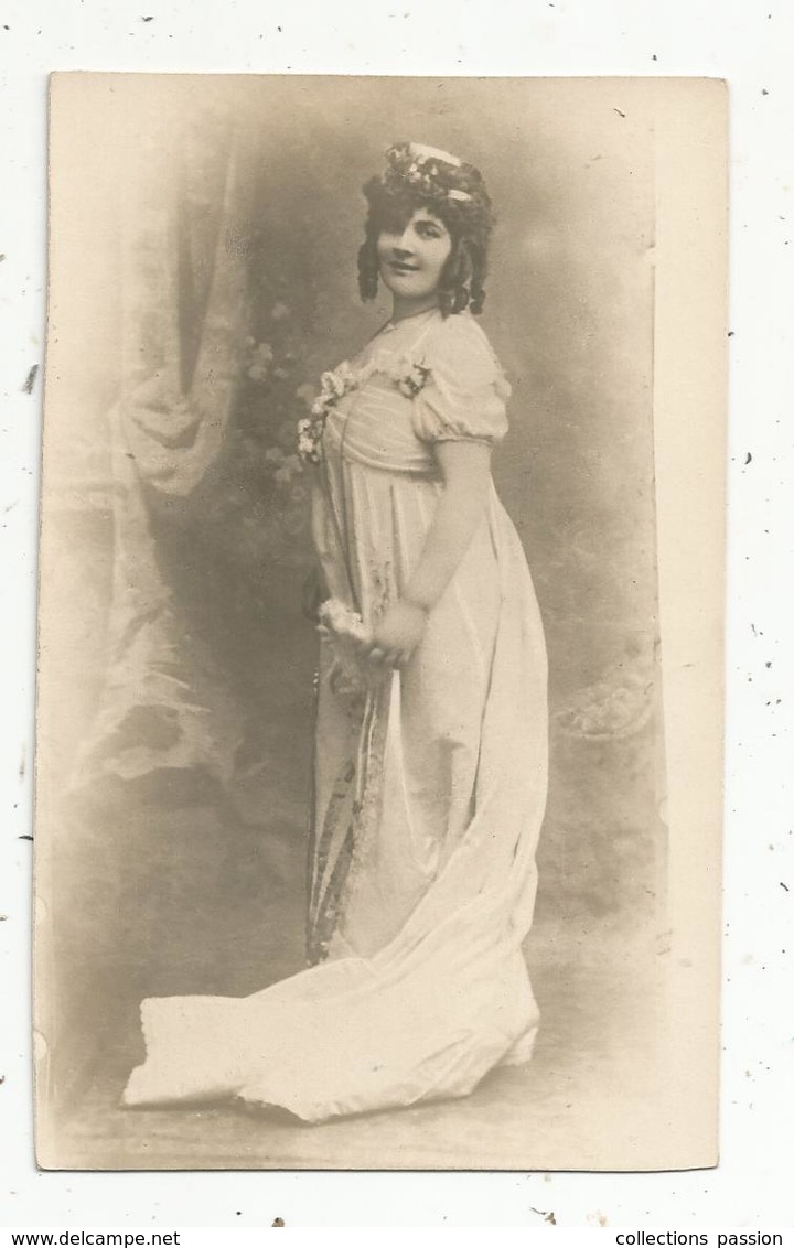 Cp , Carte Photo ,  Enfant ,jeune Fille ,  Vierge - Femmes