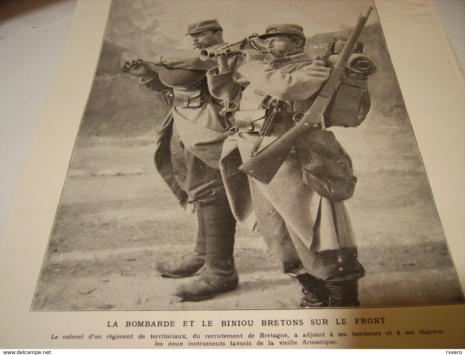 AFFICHE PHOTO  LA BOMBARDE ET LE BINIOU BRETON SUR LE FRONT 1915 - Posters