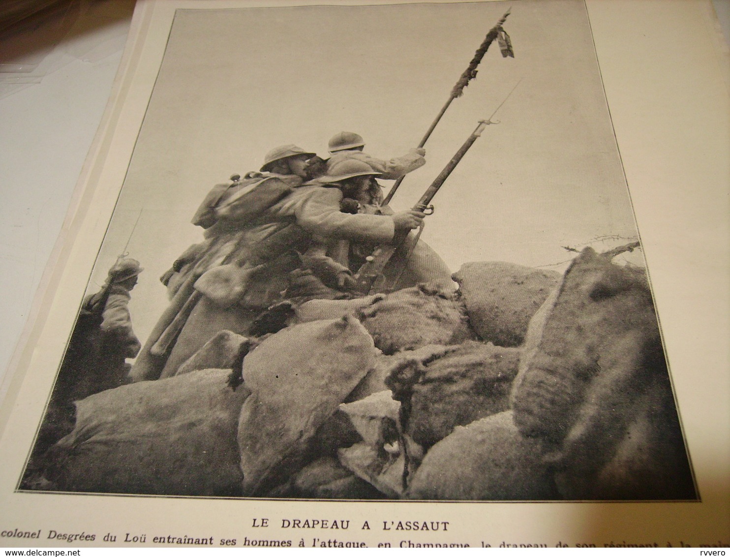 AFFICHE PHOTO LE DRAPEAU A L ASSAUT  1915 - 1914-18