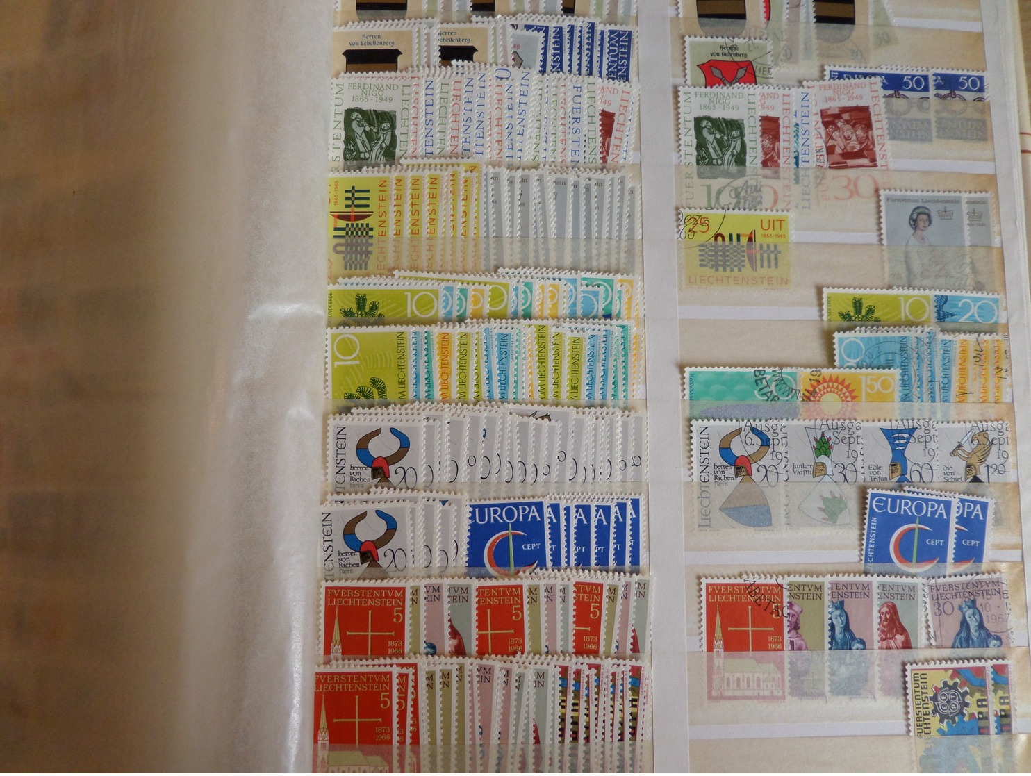 Vrac de milliers de timbres tous pays. TB.  Collections, bonnes valeurs, nombreux neufs ** MNH . Cote énorme!! A saisir!