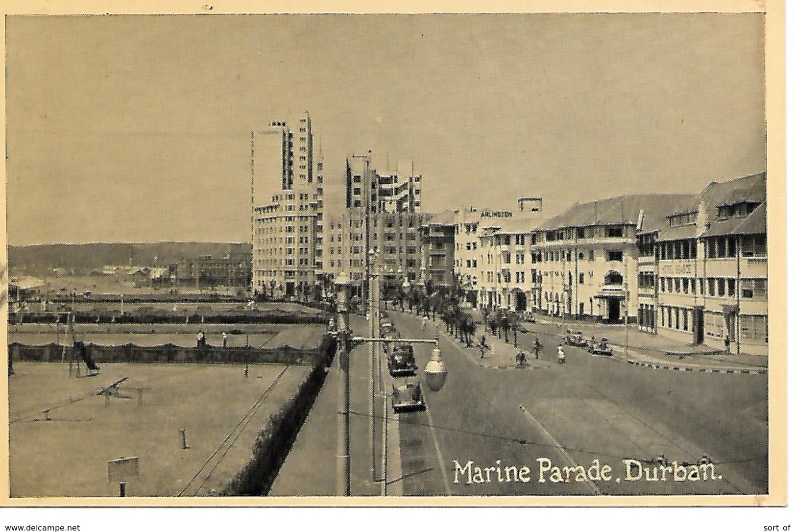 REAL PHOTO - DURBAN - MARINE PARADE  -  B322 - South Africa