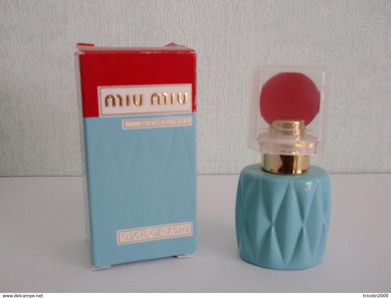 RARE MINIATURE Eau De Parfum MIU MIU  7,5 Ml - Miniatures Femmes (avec Boite)