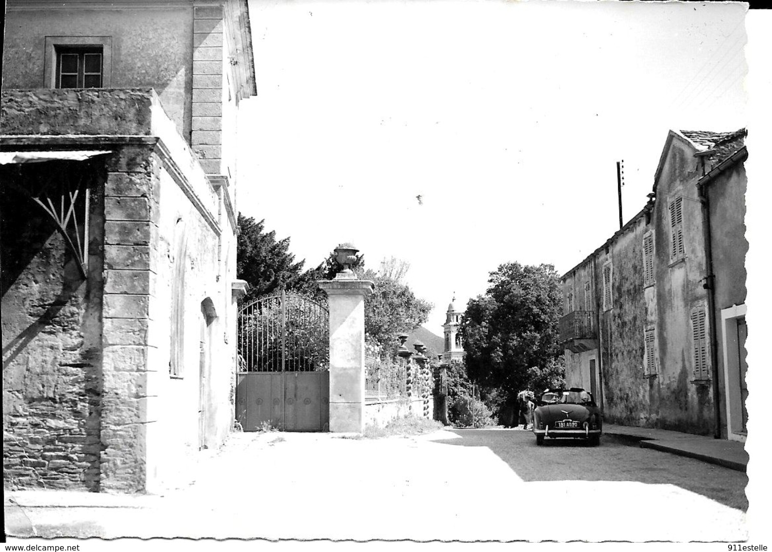 20 SISCO -  CORSE   L' ENTREE DU VILLAGE - ( Voiture Mercedes CABRIOLET ) - Autres & Non Classés