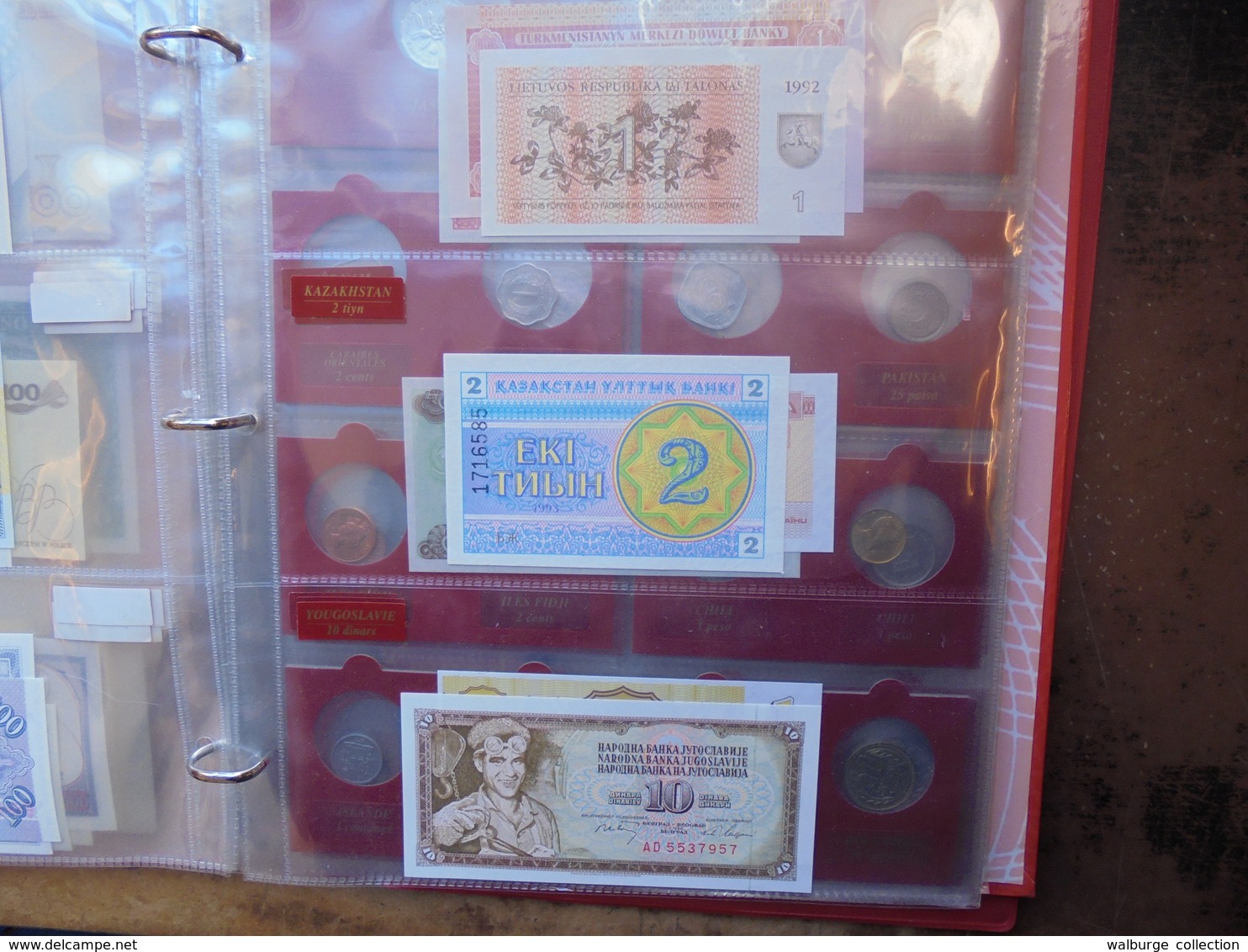 LOT EXOTIQUE BILLETS+MONNAIES TOUS DIFFERENTS. ( ALBUM 1 KILO)