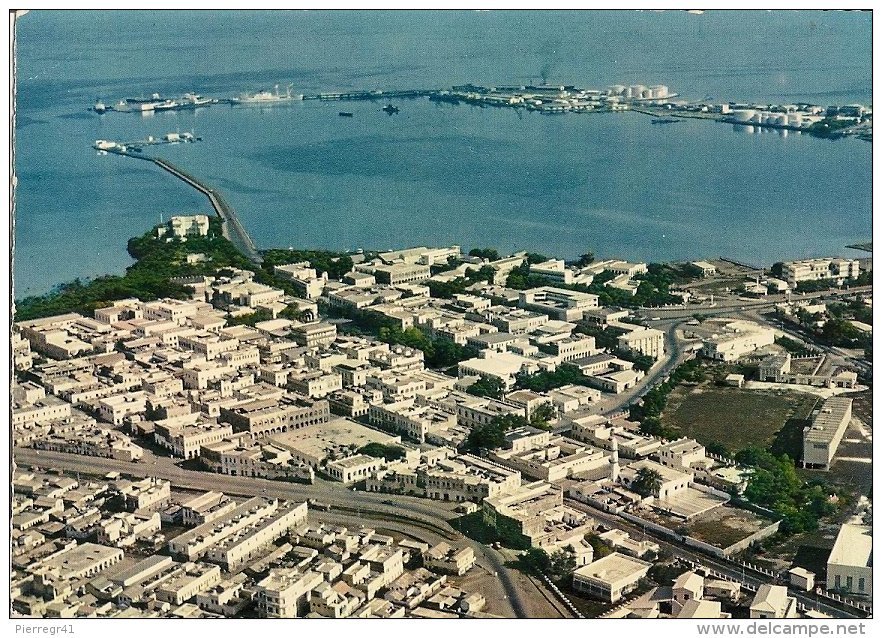 CPA-1970-DJIBOUTI-VUE AERIENNE DU CENTRE COMMERCIAL ET DU PORT-TBE - Djibouti