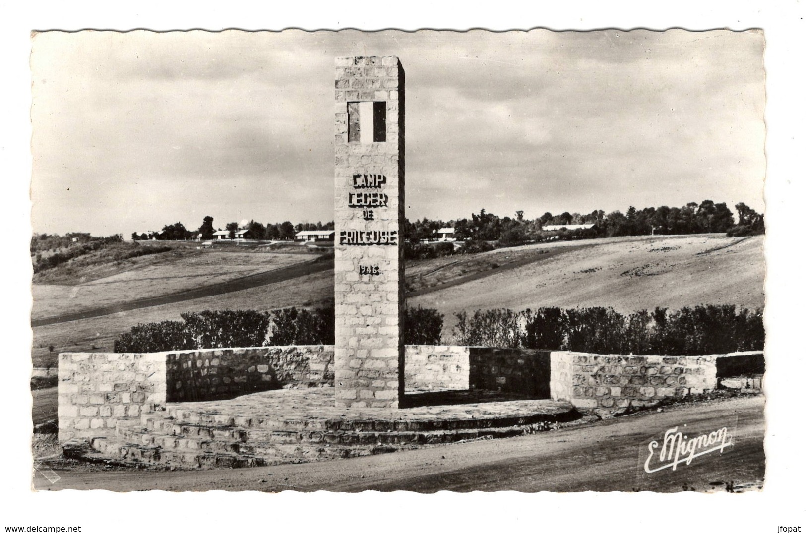 78 YVELINES - BEYNES Entrée Du Camp Léger De Frileuse - Beynes