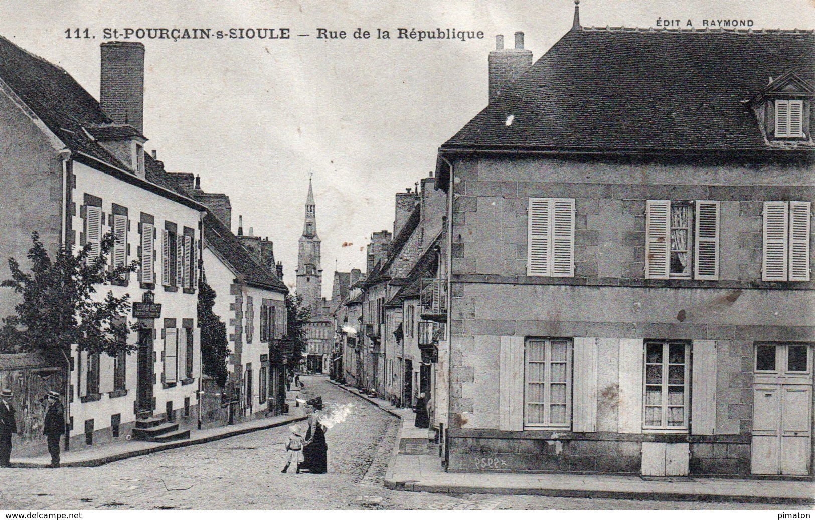 St - POURCAIN - Sur -SIOULE  - Rue De La République - Autres & Non Classés