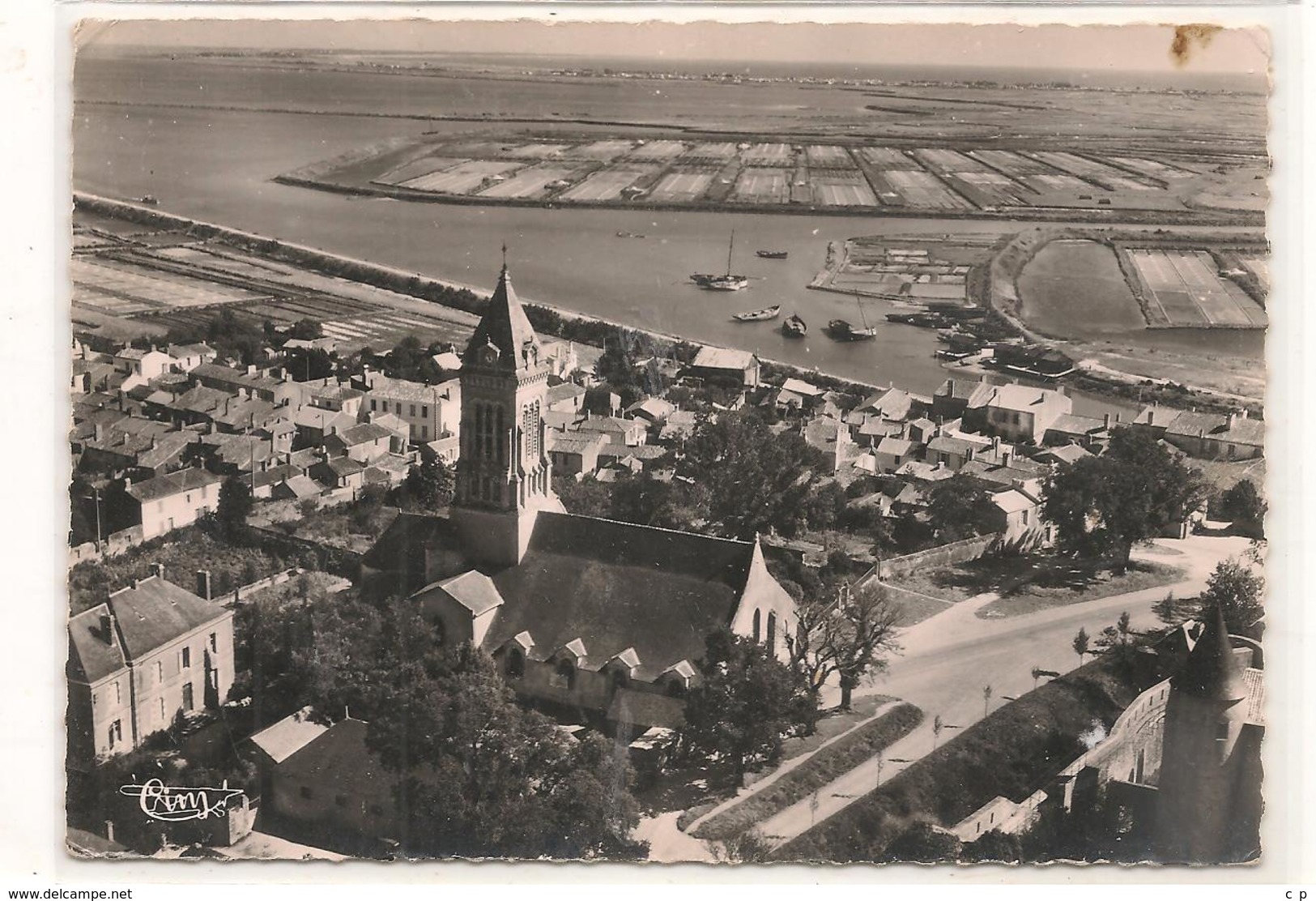 Noirmoutier - Vue Aerienne  - L'Eglise Et Le Port  - CPSM° - Noirmoutier