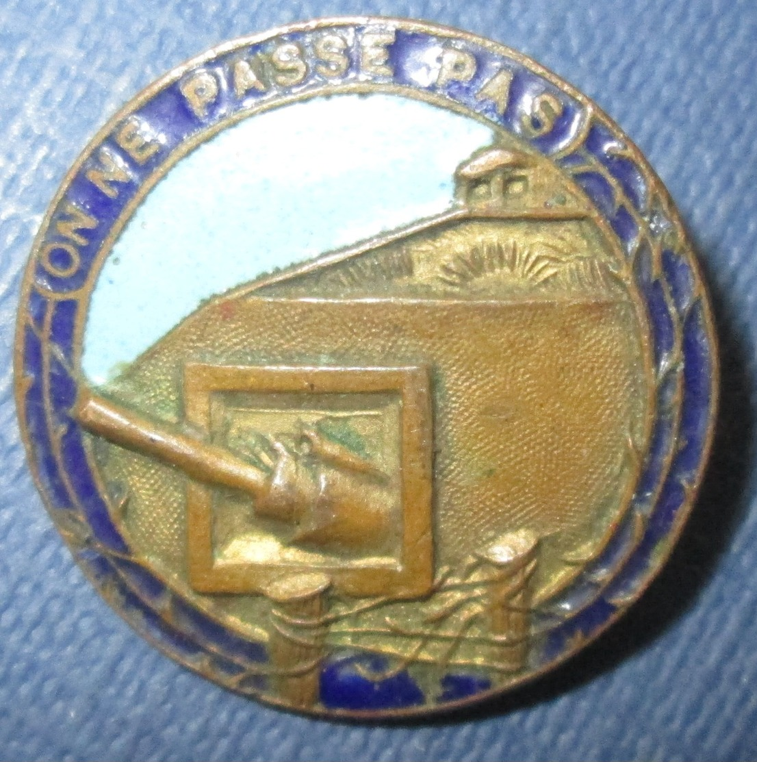 Insigne Ligne Maginot Petit Modèle Emaillé - 1939-45
