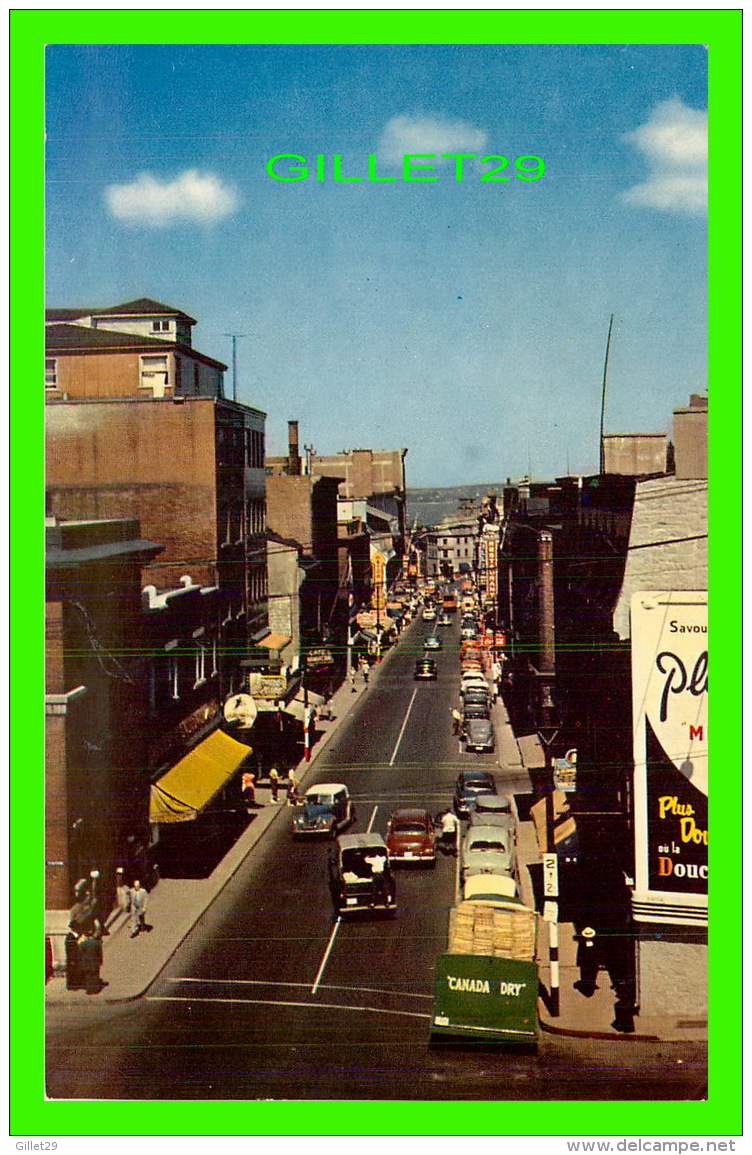 QUÉBEC - RUE ST JEAN EST - ANIMÉE - PHOTO S. J. HAYWARD - EMILE KIROUAC - MIKE ROBERTS - - Québec - La Cité