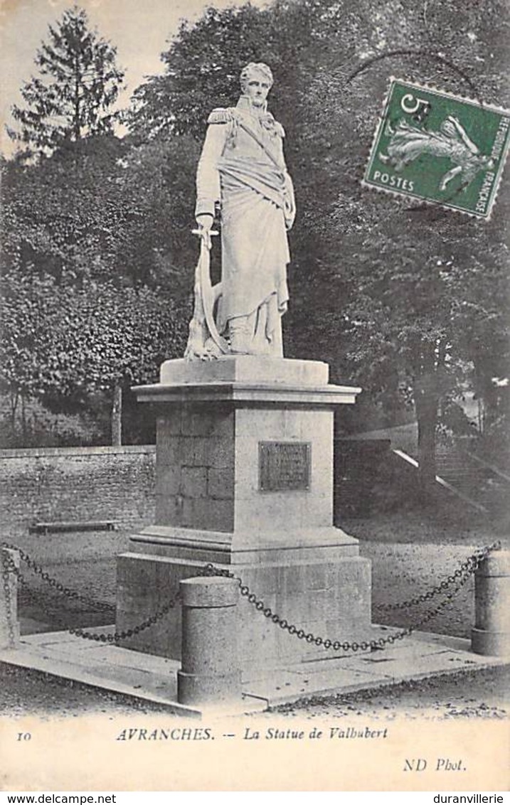 50 - Avranches : La Statue De Valbubert - Avranches