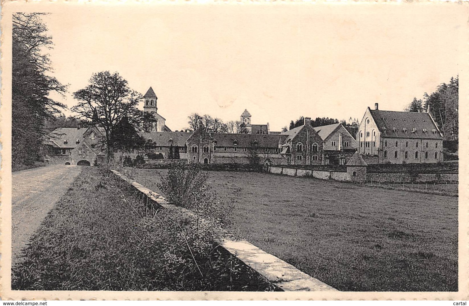 Abbaye N.-D. D'Orval - Vue Générale - Florenville