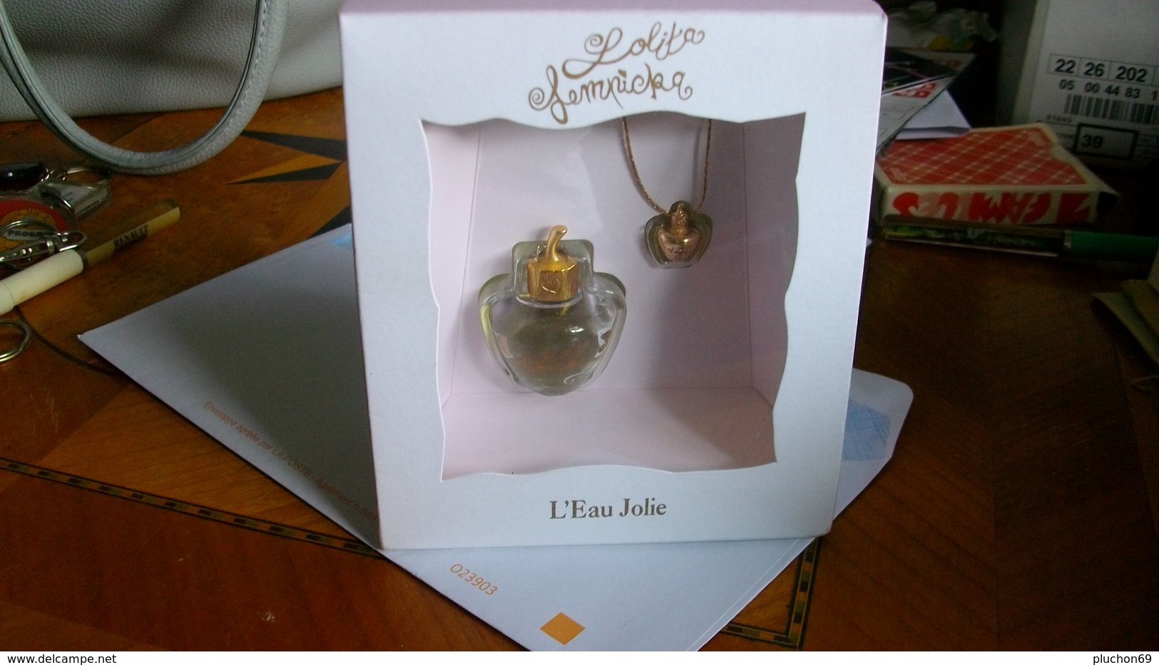 Miniature De Parfum Lolita Lempicka " L'Eau Jolie Avec Pendentif   " - Miniatures Womens' Fragrances (in Box)