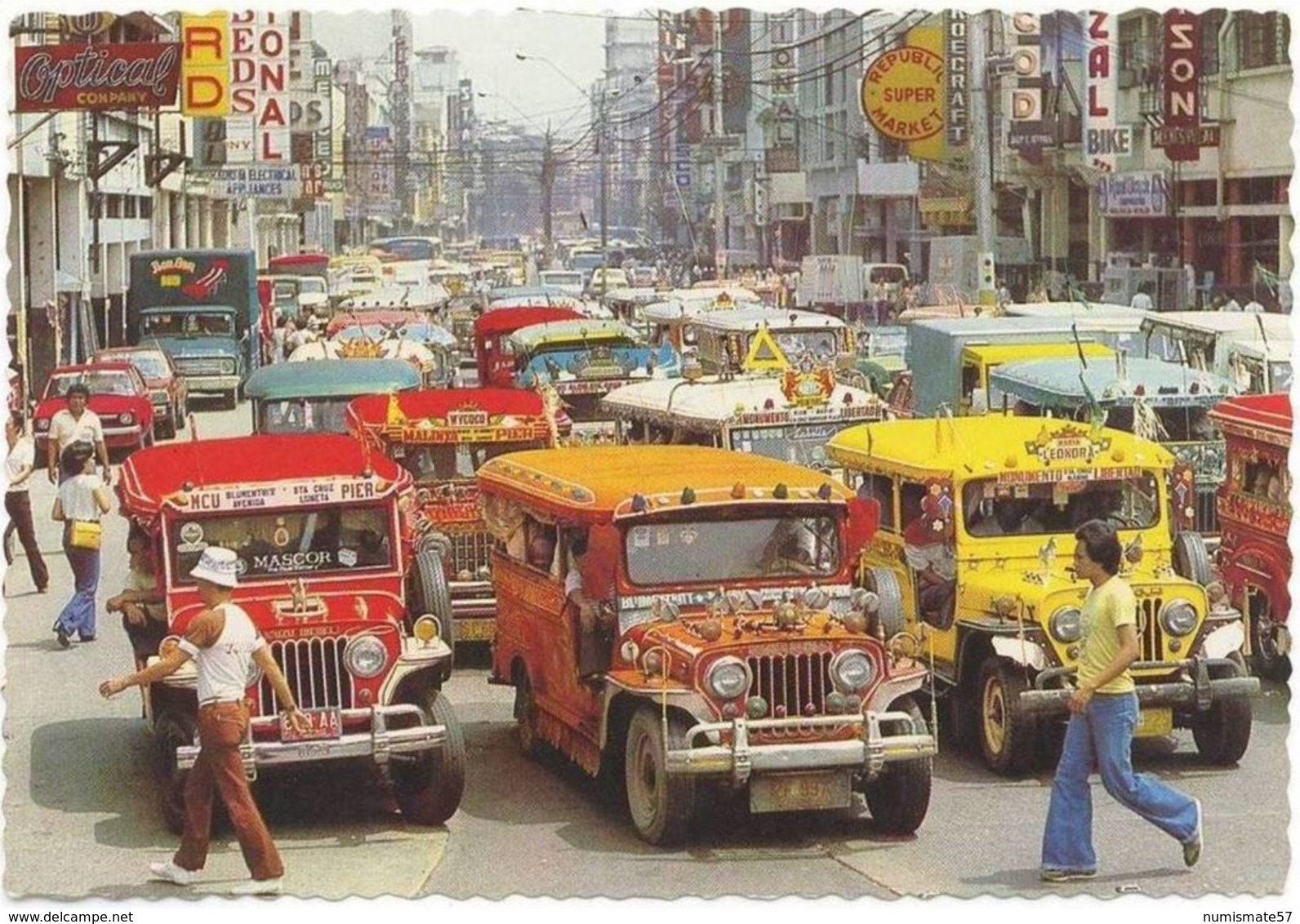 MANILLE - MANILA - Rizal Avenue With Colorful Jeepneys - Philippines