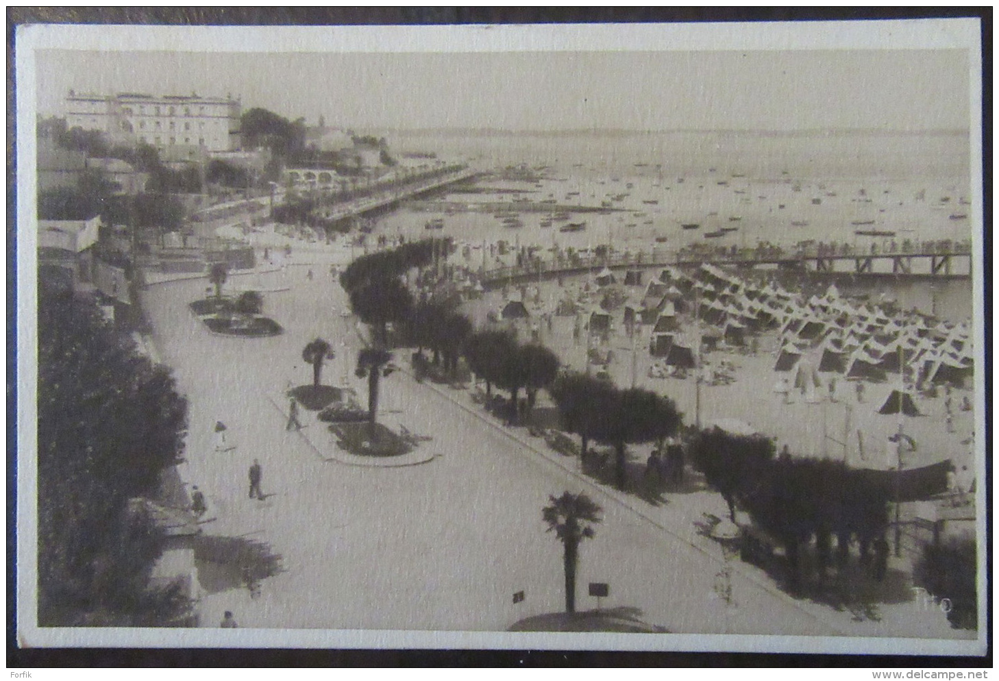 Carte Postale Arcachon - Perpective Du Nouveau Boulevard Promenade - Carte Animée Circulée Le 12 Décembre 1945 - Arcachon