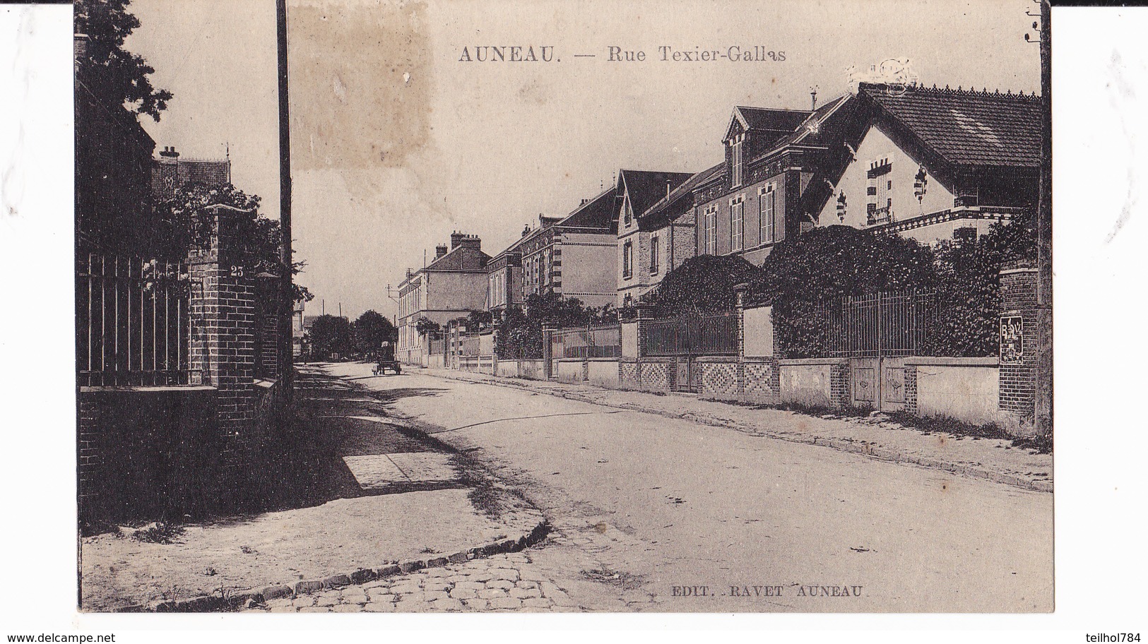 AUNEAU    RUE TEXIER GALLAS - Auneau