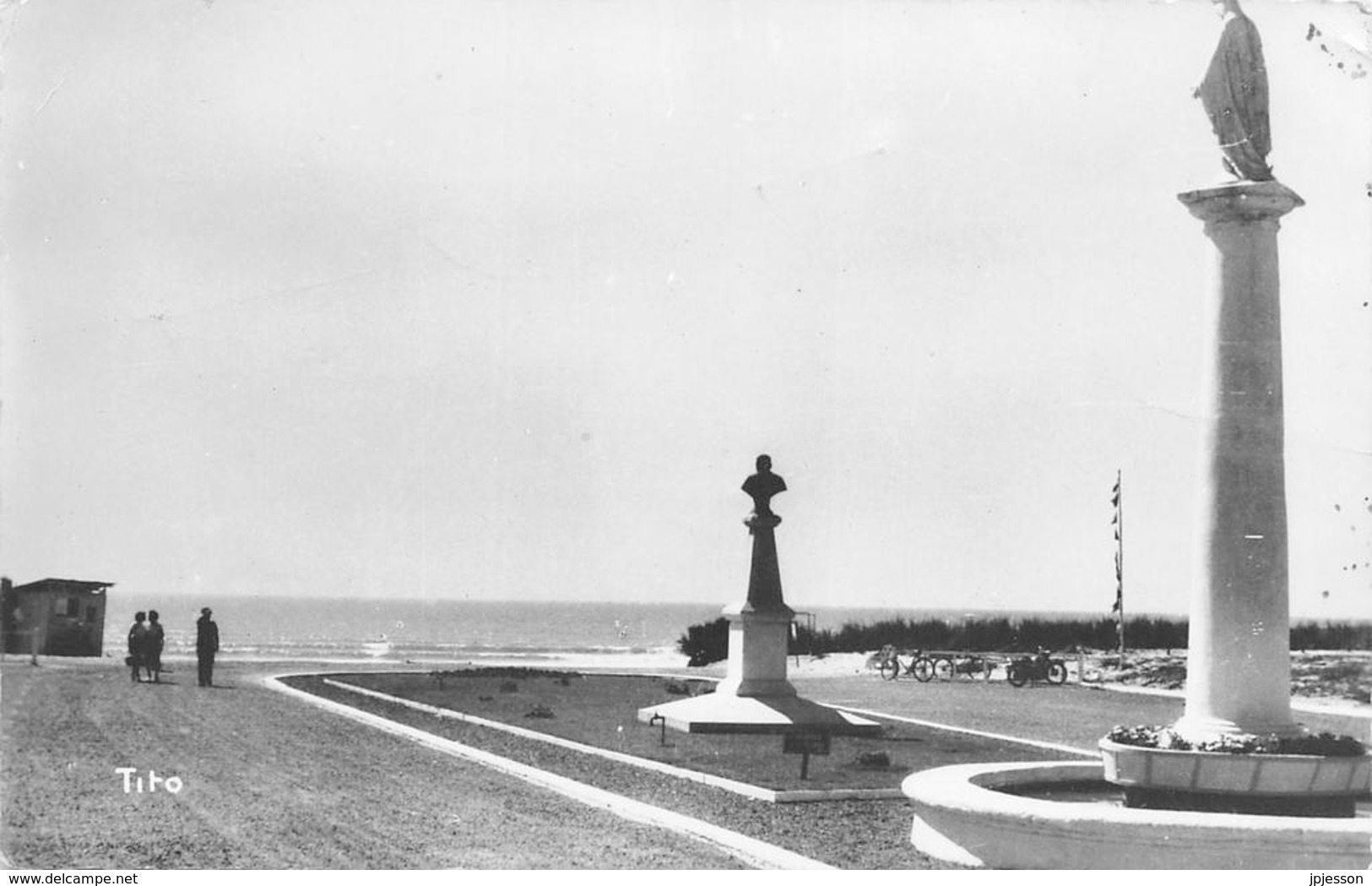 GIRONDE  33  MONTALIVET SUR MER  L'ESPLANADE - Autres & Non Classés