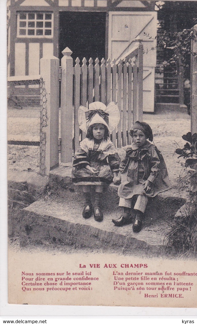 LA VIE AUX CHAMPS .Couple D'enfants En Costume Normand + Poème D'Henri HERMICE - Costumes