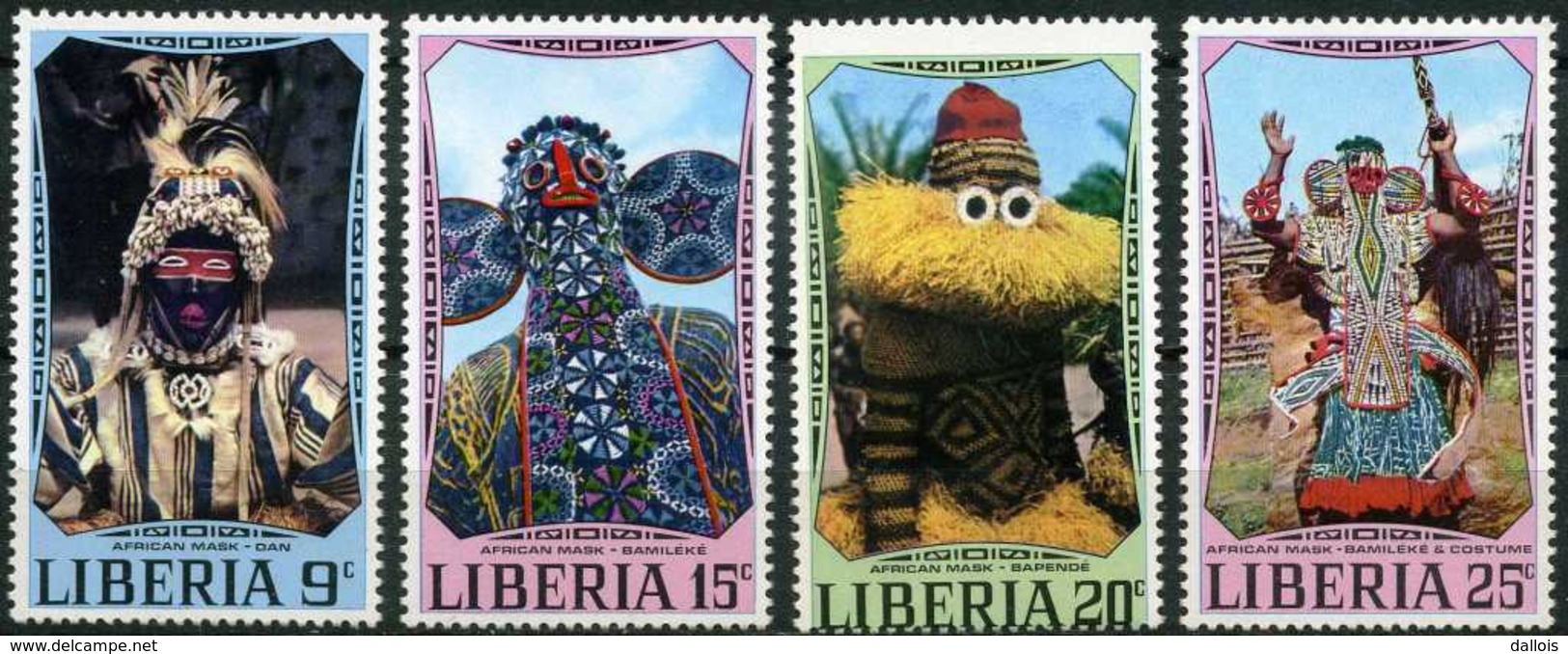 Liberia - 1971 - Masqques Africains - Neufs - Erreur De Dentelure Sur Le 20 C (voir Scan) - Costumes