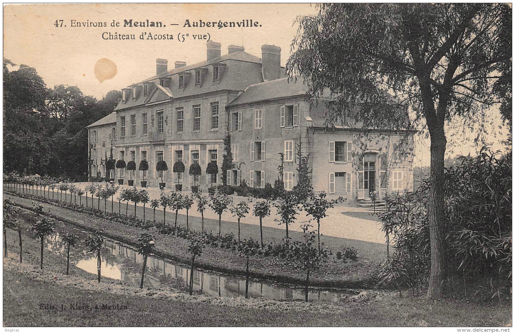 AUBERGENVILLE      CHATEAU D ACOSTA - Aubergenville