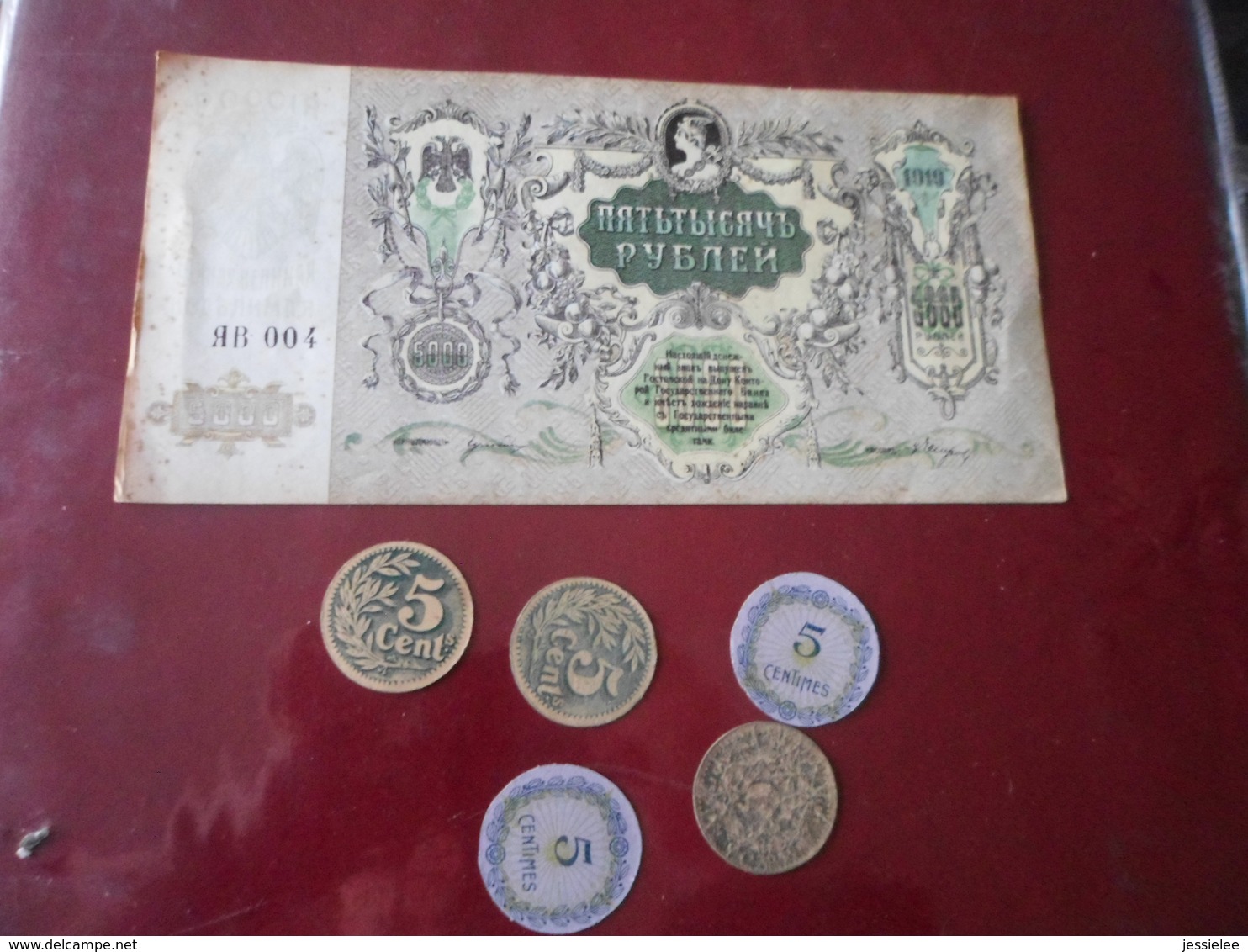 LOT UNE TRENTAINE DE BILLETS ETRANGERS ANCIENS