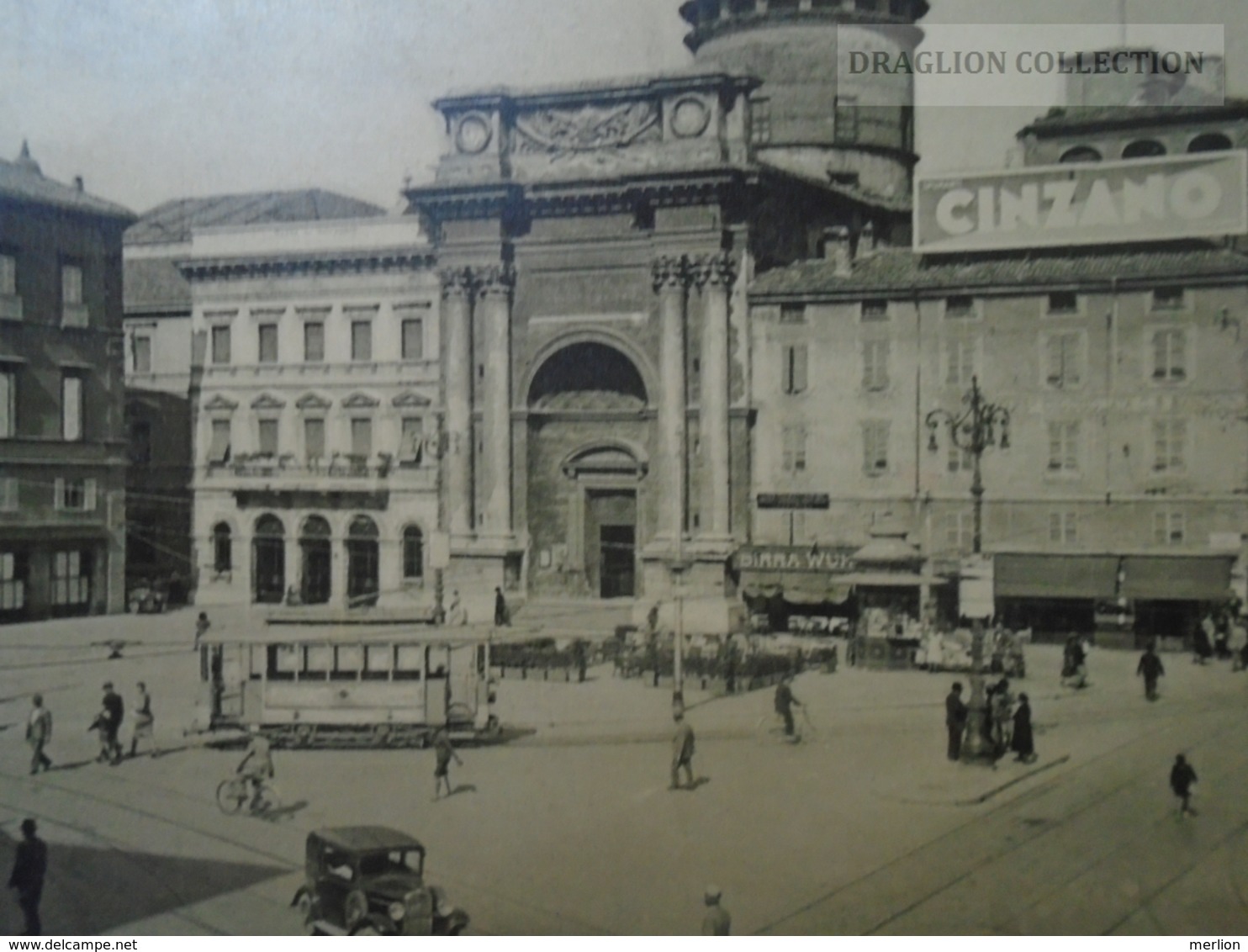 D161421   Italia  -   Parma Piazza Garibaldi  -tram Auto Cinzano  1940  PORTO  Postage Due Hungary - Parma
