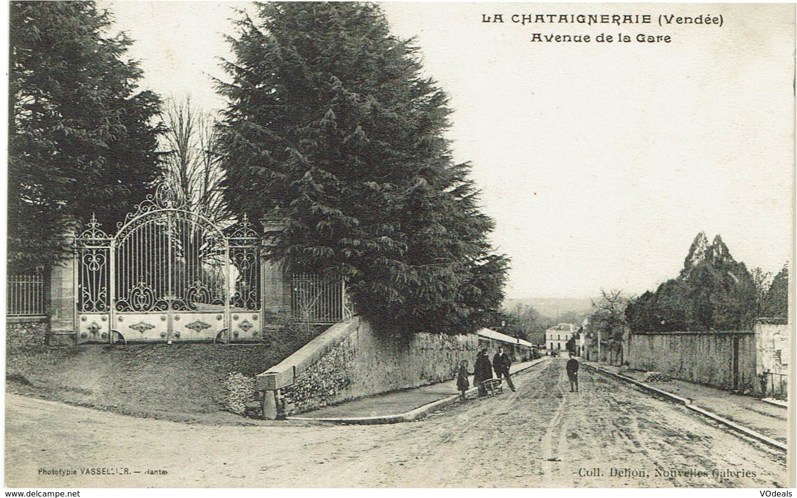 CPA - France - (85) Vendée - La Chataigneraie - Avenue De La Gare - La Chataigneraie