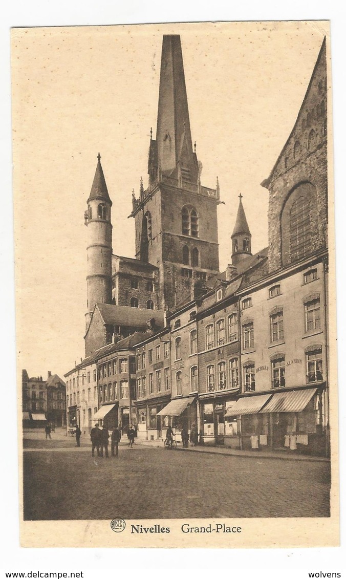 Nivelles Grand Place Carte Postale Ancienne - Nivelles