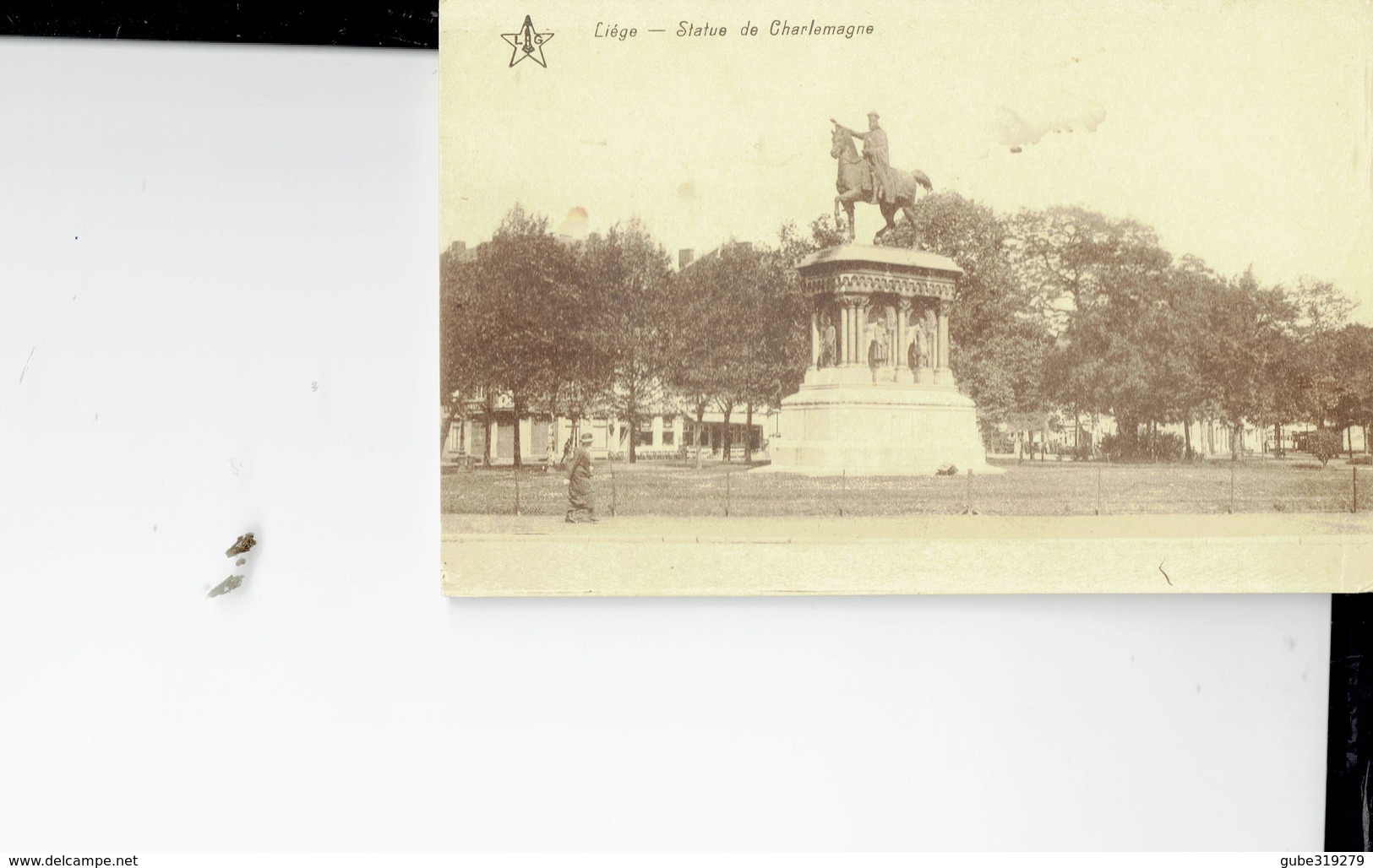 BELGIUM  - VINTAGE POSTCARDS- LIEGE - EGLISE DE ST VINCENT ET STATUE SENOBE GRAMME -NOT SHINING-PAS ECRITE- POST 7686 - Andere & Zonder Classificatie