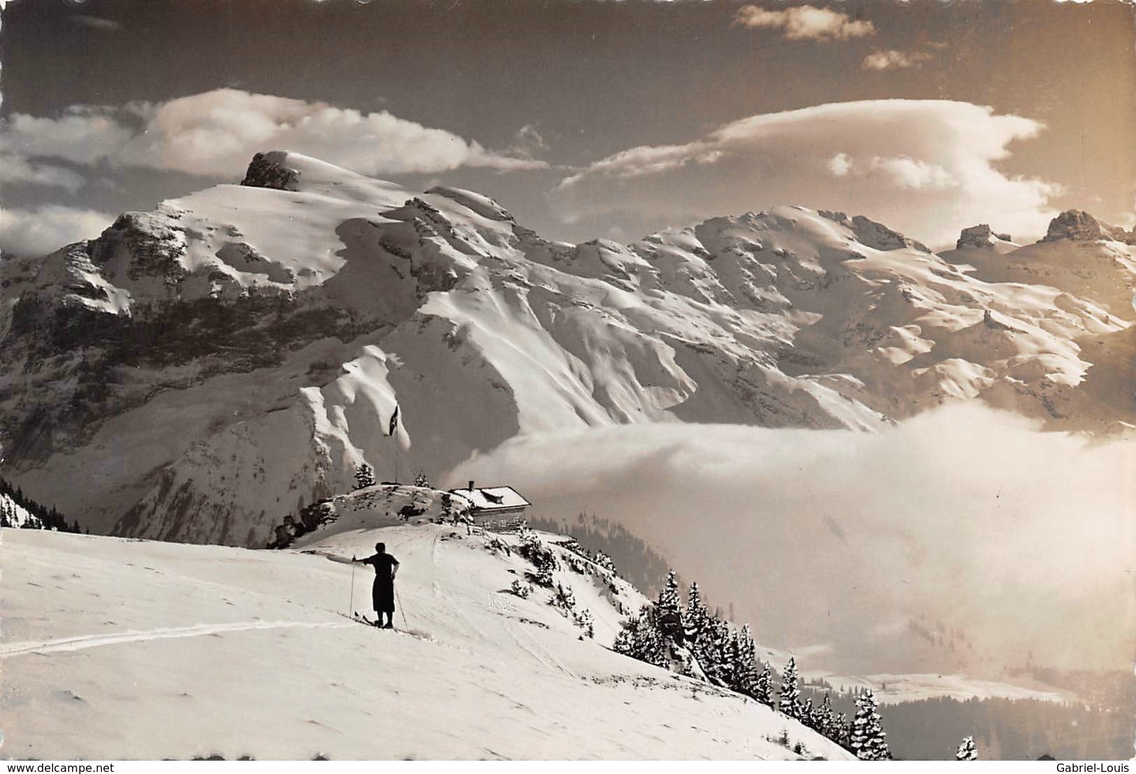 Brunnihütte Mit Titlis - Mit Skifahrer - Autres & Non Classés