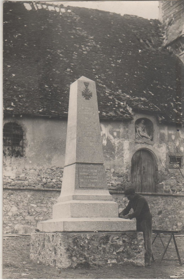 Carte Photo De Monument Aux Morts à Localiser - Photos