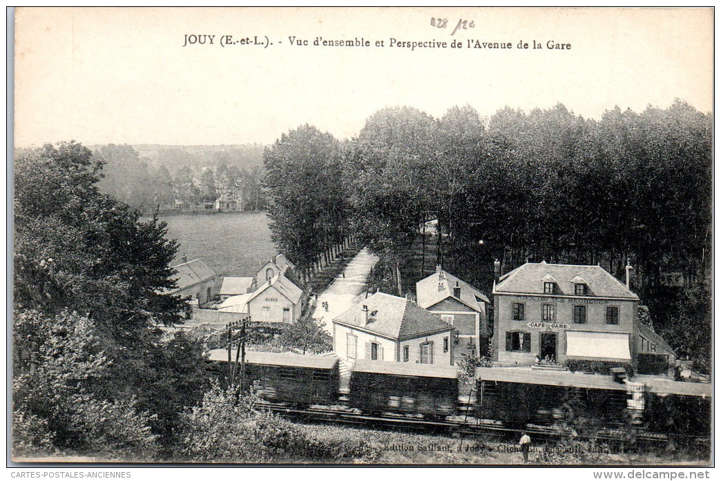 28 JOUY - Vue D'ensemble Et Perspective Av De La Gare - Jouy