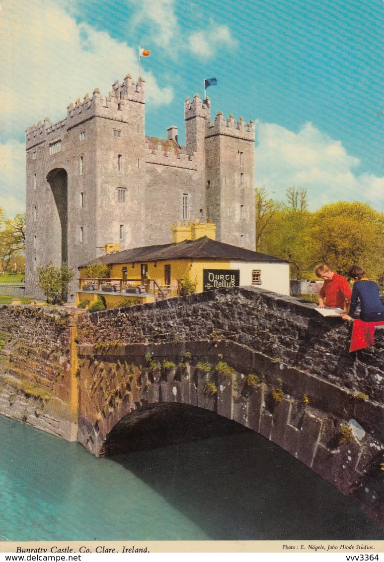 BUNRATTY: Castle - Clare