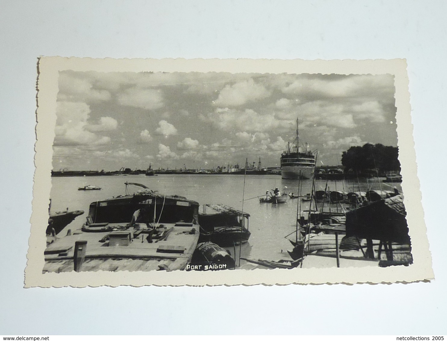 VIETNAM - SAIGON SUPERBE Ensemble de 18 cartes, photos - le port bateaux de commerce jardin centre ville...- ASIE (AC)